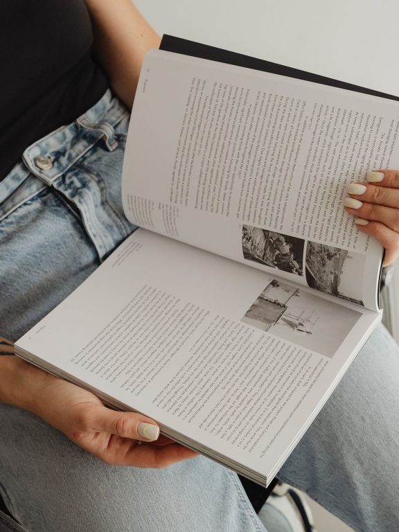 How to Create a Capsule Wardrobe: Minimalism in Fashion